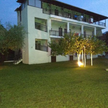 Trantas Rooms Paralía Skotínis Kültér fotó