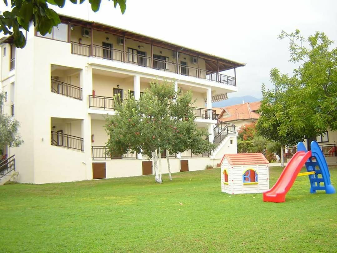 Trantas Rooms Paralía Skotínis Kültér fotó