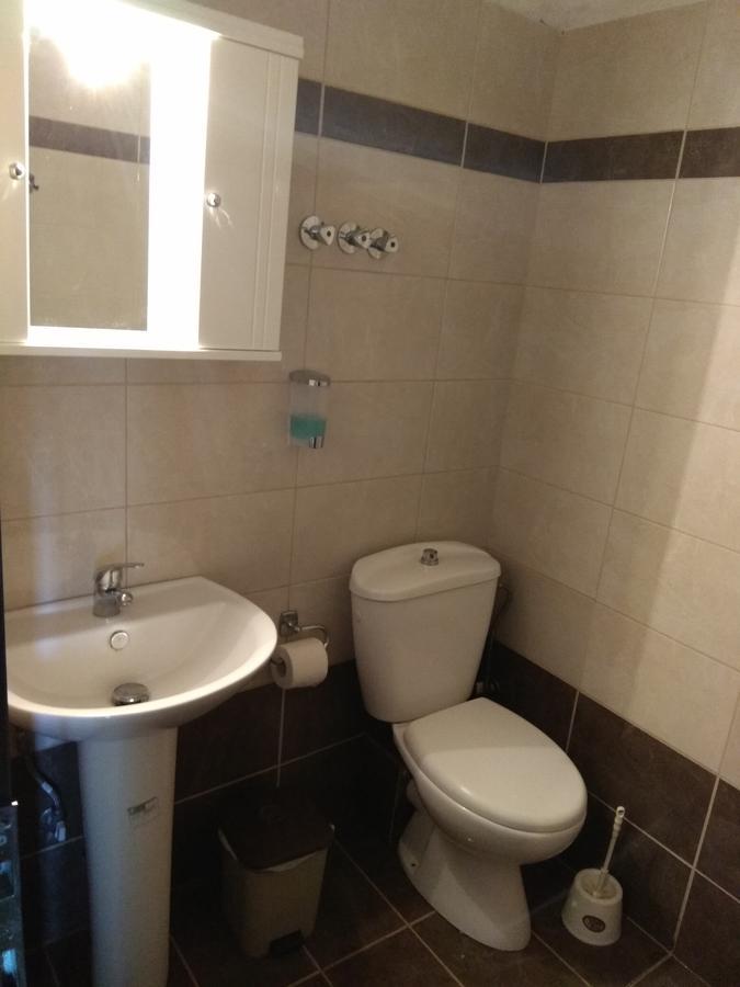 Trantas Rooms Paralía Skotínis Kültér fotó