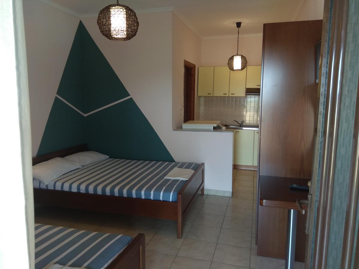 Trantas Rooms Paralía Skotínis Kültér fotó