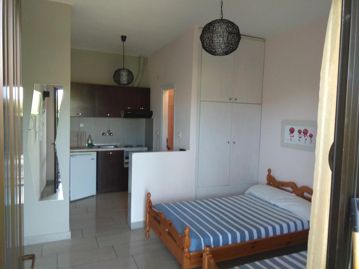 Trantas Rooms Paralía Skotínis Kültér fotó